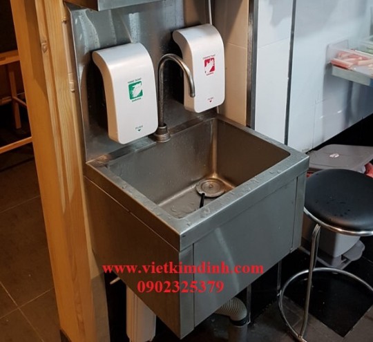 Chậu rửa tay nhân viên